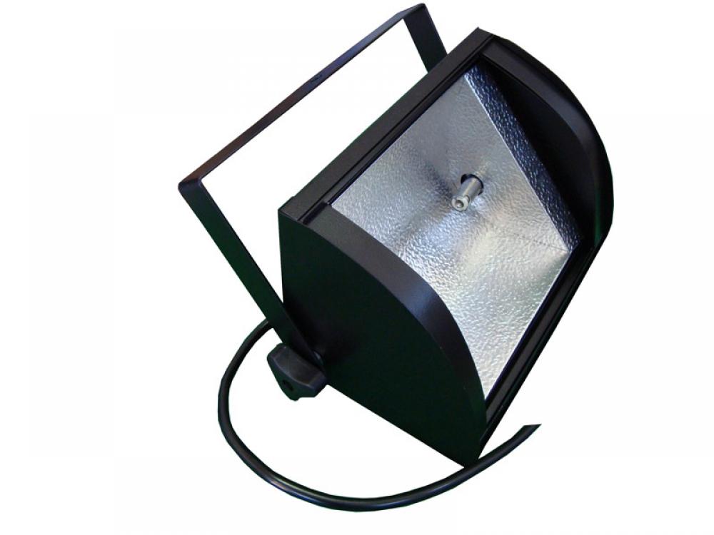 set in motion 启动,开动  set light  照明设备,照明灯具;[辅助]